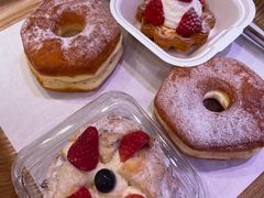 -巴黎贝甜(大宁国际商业广场店)