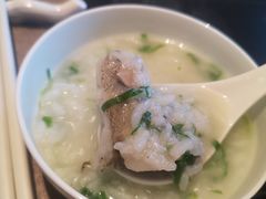 -鼎泰亨·海鲜牛肉餐厅(滨江店)