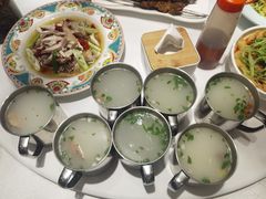 缸缸肉里面肉-巴依老爷新疆美食(常营店)