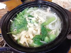 -丽虹云南过桥米线(兴工街店)