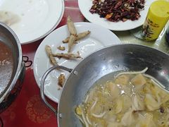 -明月食府(二区干二路店)