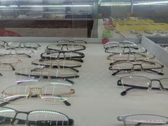 -明月眼镜(三坝店)