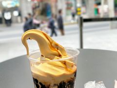 -喜茶(上海打浦桥日月光gelato lab+店)