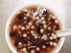 -芳婆糕团店(王府大街店)