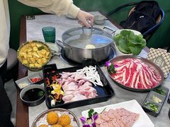 -喃喃椰·糟粕醋·椰子鸡火锅(七堡花园店)
