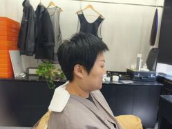 -TOP HAIR SALON