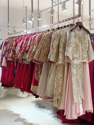 -Color卡诺婚纱礼服馆(南京严选店)