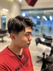 -BULB STUDIO 巴柏明星发型工作室