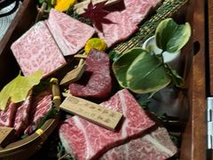 -山川小町·极番烧肉(新地假日广场店)