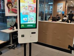 -麦当劳(轻轨曹杨路店)