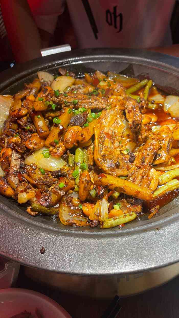 六月雪干锅(凯德店)-"中午同事安排请客,直接推荐六月雪了,真正.