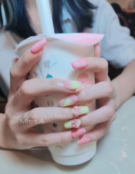 -Miss·A日式美甲美睫