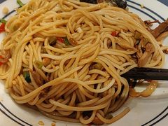 -霸蛮湖南菜·牛肉粉(荣京西街店)