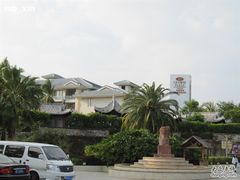 -三亚亚龙湾雅高美爵酒店