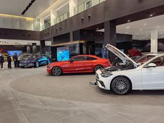 -奔驰上海利星(七宝店)