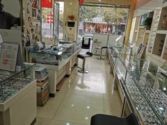 -罗创丹阳眼镜(童卫路店)