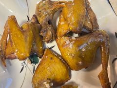 私房盐焗乳鸽-蒸坊黄鳝饭(骏丰大厦店)