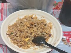 -肥肥虾庄·金牌油焖大虾(汉口城市广场店)