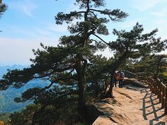-罗田薄刀峰风景区