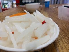 酸萝卜-老兵牛蹄店(下沙店)