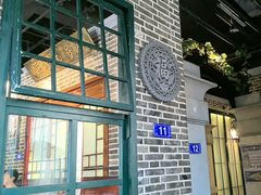 -东口码头·烧鸽子·鱼头泡饼·地方菜(金鹰悦城店)
