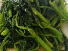 -兔行天下-鸿鹤鲜锅兔(中海国际店)