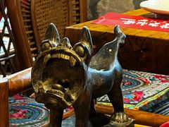 -老牌坊云南鱼豆花火锅(爱建店)