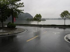 -英德宝晶宫天鹅湖茶语温泉