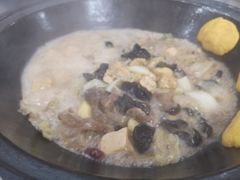 -粘豆包柴火铁锅炖