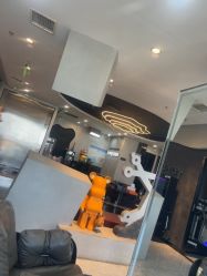 -TOP HAIR SALON