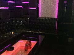 -蓝尊量贩(黄河路店)