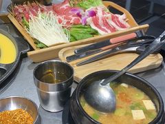 -GOGIYA·咕叽吖韩国传统烤肉店(东方新天地店)