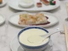 -香港百合居(LCM置汇旭辉广场店)