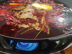 -黄潇洒老火锅(九眼桥宏济巷店)