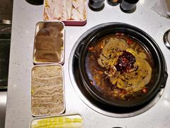 盆类-钢管厂五区小郡肝串串香(奥克斯广场锦城万达店)
