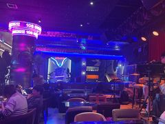 -108·公社·创意餐厅·LIVE HOUSE(李公堤店)