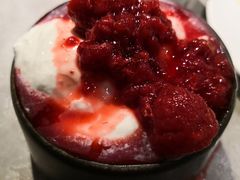 覆盆子果酱酸奶-半山腰·云南菜(侨福芳草地店)