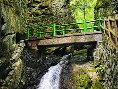 -藏龙百瀑风景区