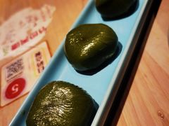 艾草青团-弄堂小笼包(天津南开大悦城店)