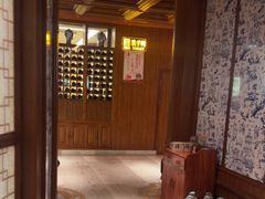 -八府香鸭·啫啫煲(华山路店)