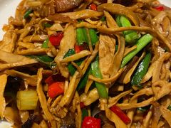 -唐师傅湘西名菜馆(武陵路店)