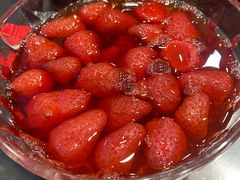 草莓罐头-瑞杰烧烤店·24小时营业(山东路店)