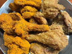 -BHC炸鸡(明洞总店)