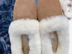-UGG(燕莎奥特莱斯购物中心店)