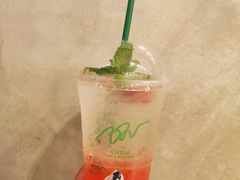 野莓气泡水-Chom Cafe and Restaurant