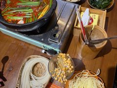 -黔有有贵州酸汤夺夺粉火锅(五味十字店)