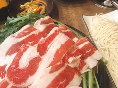牛肉火锅面-香猪坊韩国烤肉专属门店(魏公村店)