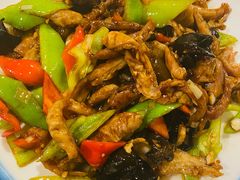 -靠山屯东北农家菜(八龙桥雅苑店)