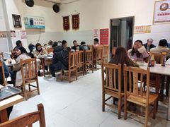 大堂-李兰英湖南面馆(护国路店)