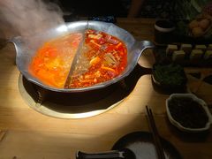 -湊湊火锅·茶憩(杭州湖滨银泰in77店)